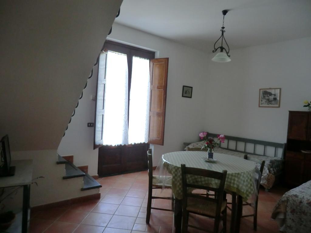 Agriturismo Mare E Monti 트라몬티 객실 사진