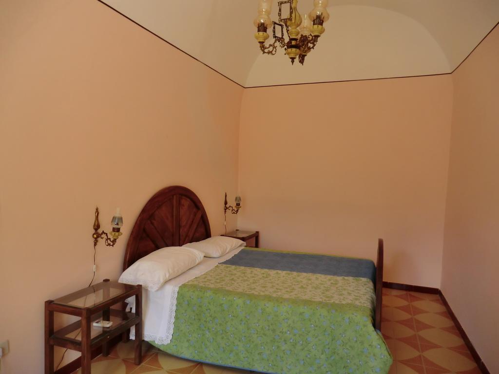 Agriturismo Mare E Monti 트라몬티 객실 사진