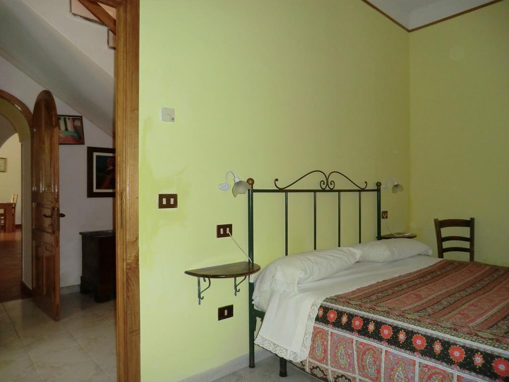 Agriturismo Mare E Monti 트라몬티 객실 사진
