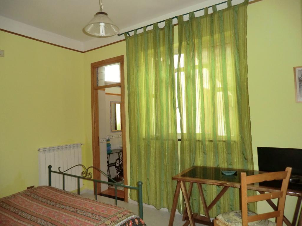 Agriturismo Mare E Monti 트라몬티 객실 사진