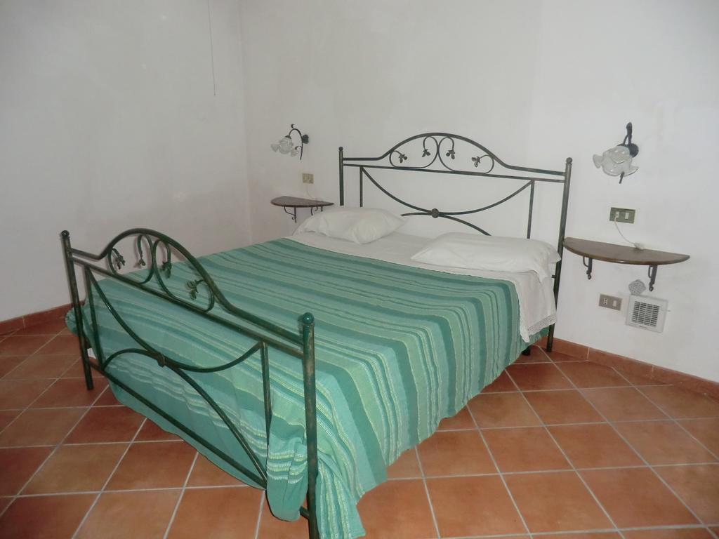 Agriturismo Mare E Monti 트라몬티 객실 사진